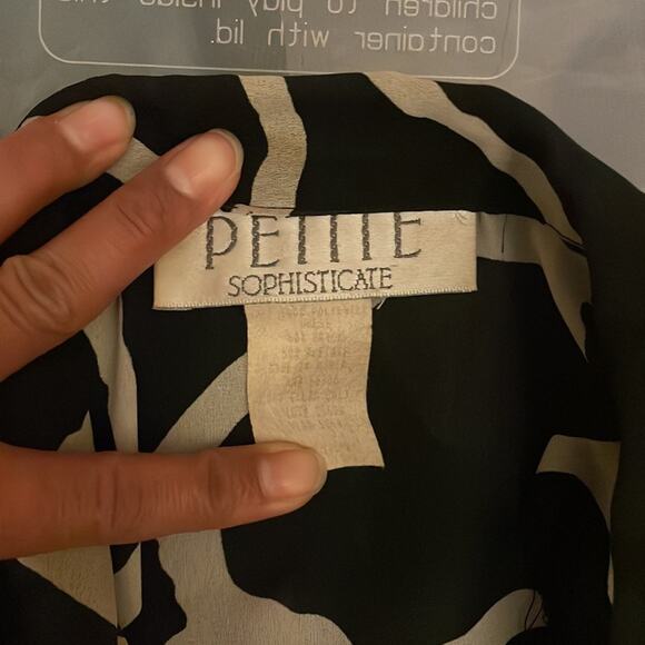 Vintage Petite Sophisticate sheer button tunic - Picture 4 of 9